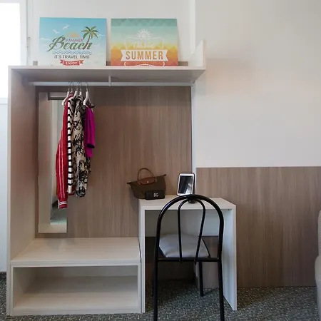 Byron Solo Per Giovani Riccione