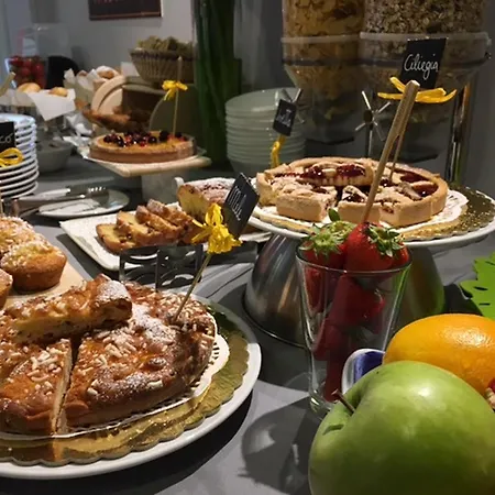 Hotel Byron Solo Per Giovani 2*