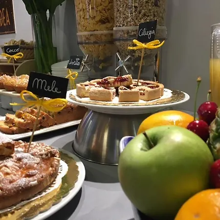 Hotel Byron Solo Per Giovani Riccione