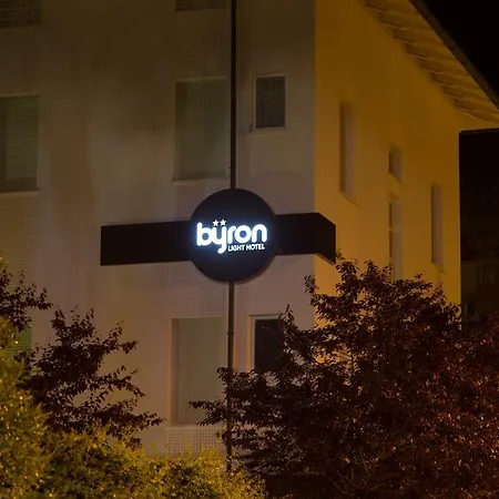 Hotell Byron Solo Per Giovani 2*