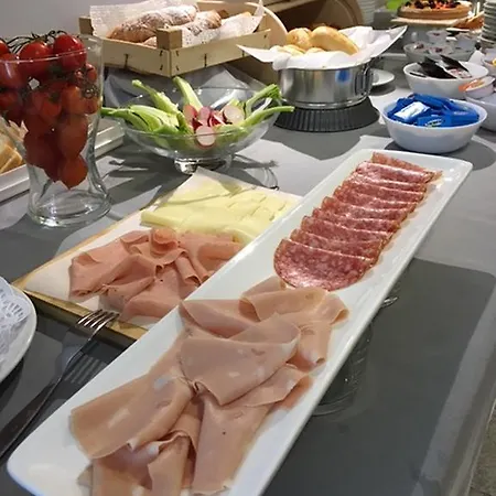 Hotell Byron Solo Per Giovani Riccione