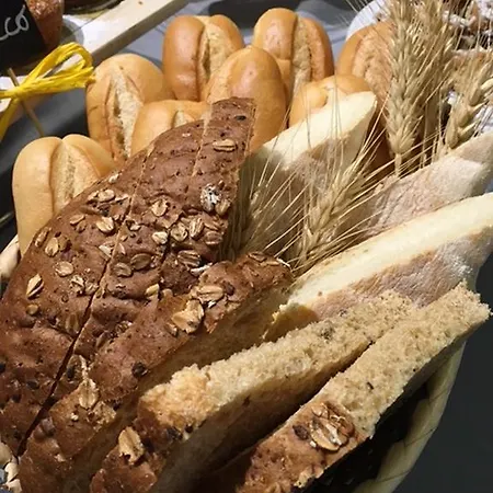 ホテル Byron Solo Per Giovani 2*