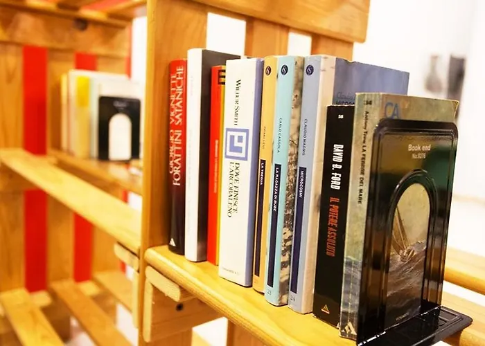 Byron Solo Per Giovani Hotel Riccione