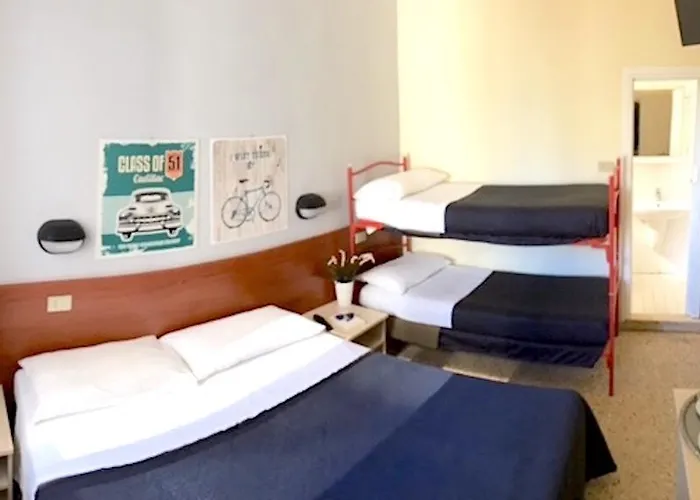 Byron Solo Per Giovani Hotel Riccione