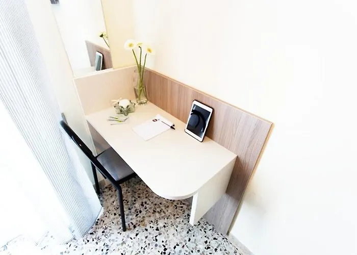 Byron Solo Per Giovani Hotel