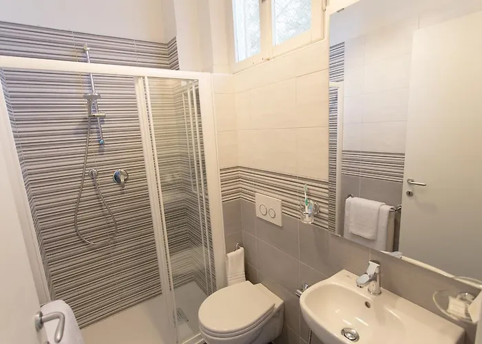 Byron Solo Per Giovani מלון ריצ'יונה