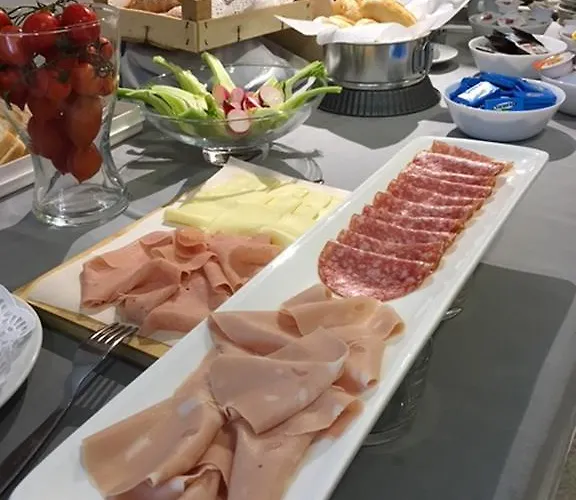 Hotel Byron Solo Per Giovani Riccione