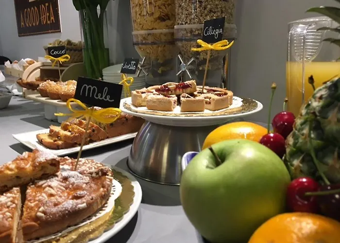 Hotel Byron Solo Per Giovani Riccione